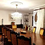 シャレー Maithili -152-year-old Majestic