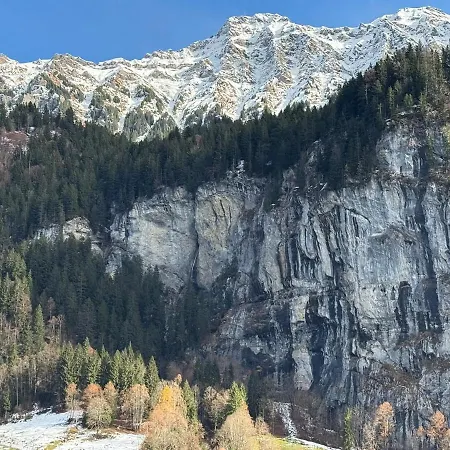 Chalet Maithili -152-year-old Majestic Lauterbrunnen