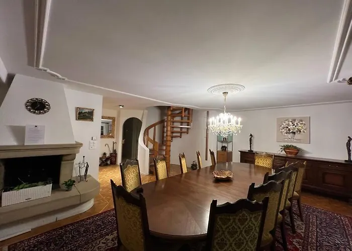 Maithili -152-year-old Majestic *