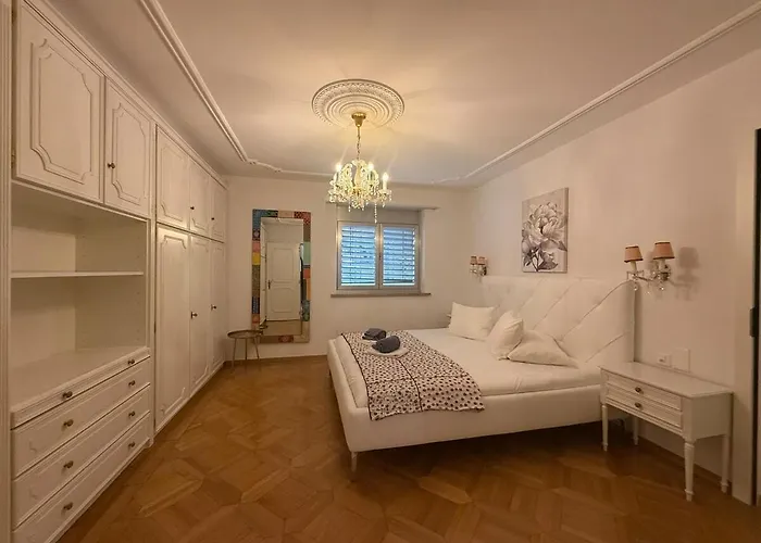 Maithili -152-year-old Majestic *