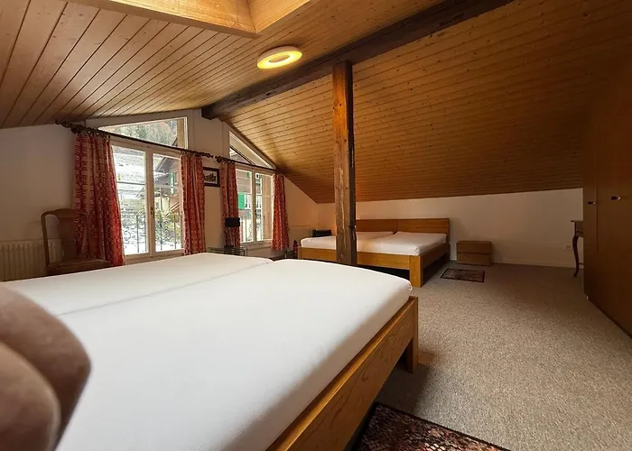 Maithili -152-year-old Majestic シャレー *